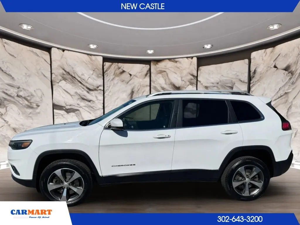 Jeep Cherokee photo 2