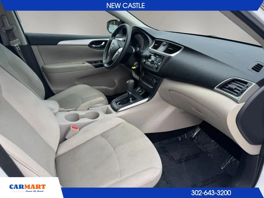 Nissan Sentra photo 28