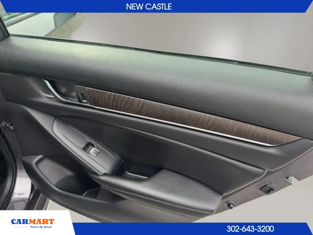 Honda Accord photo 29