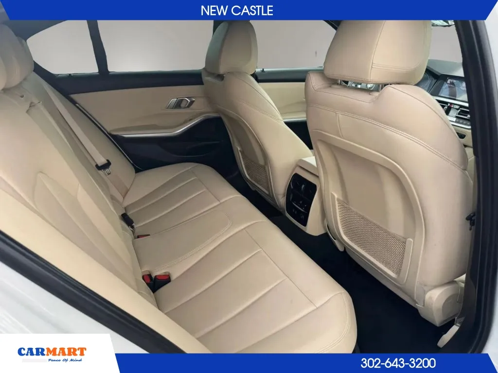 BMW 3 Series photo 35