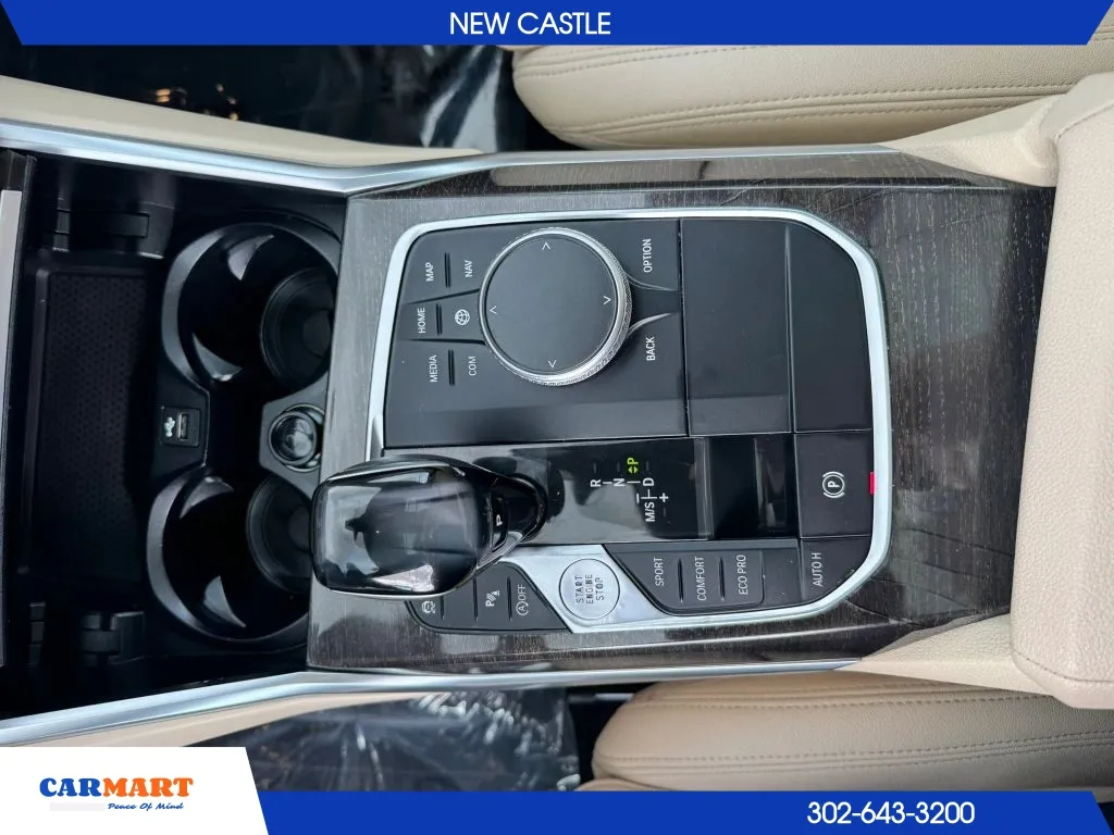 BMW 3 Series photo 15