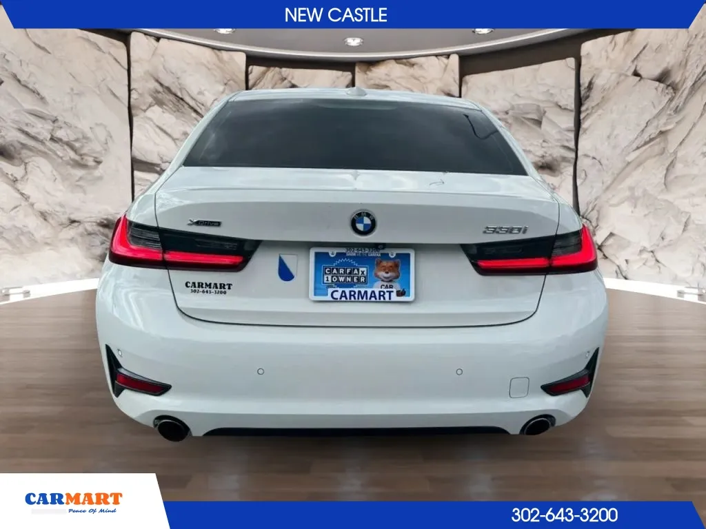 BMW 3 Series photo 4
