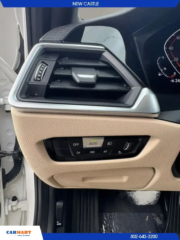 BMW 3 Series photo 21