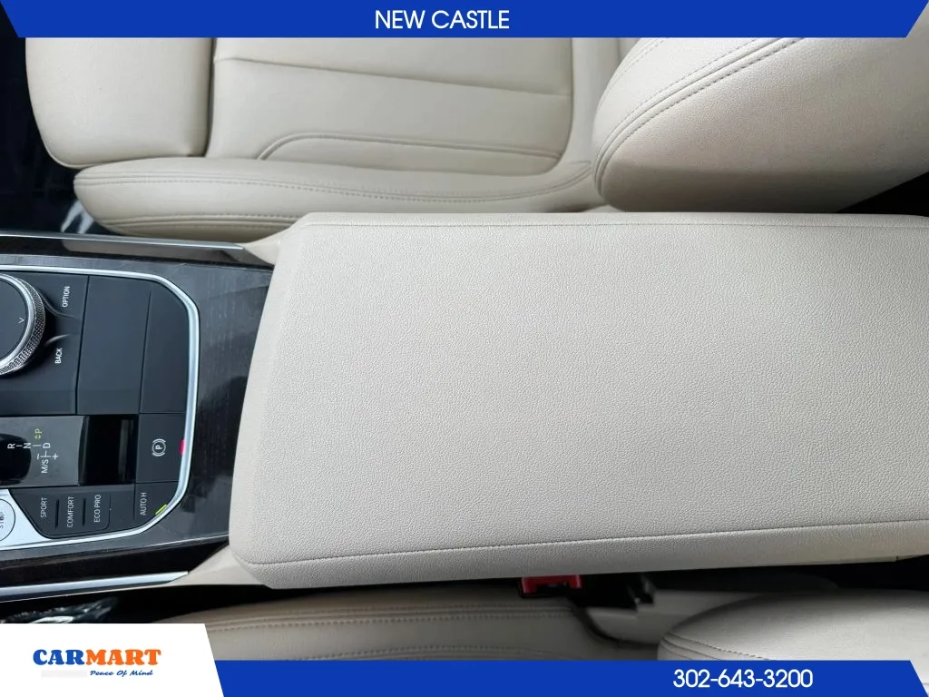 BMW 3 Series photo 16