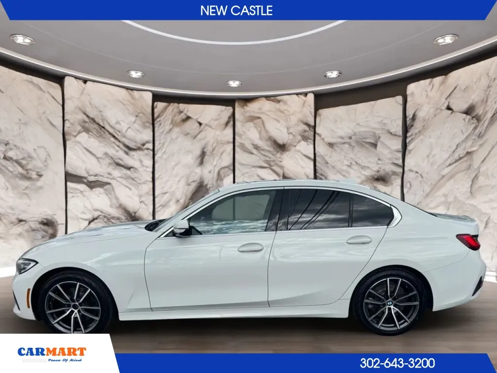 BMW 3 Series photo 2