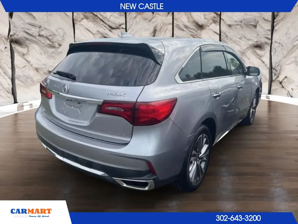 Acura MDX photo 2