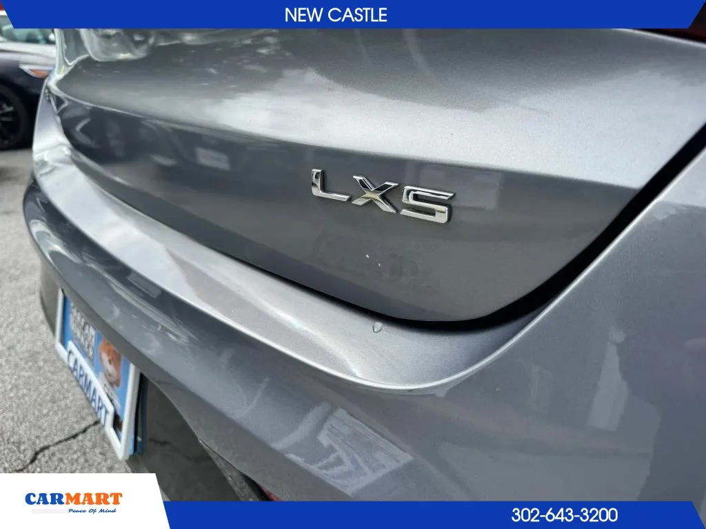 Kia K5 photo 7