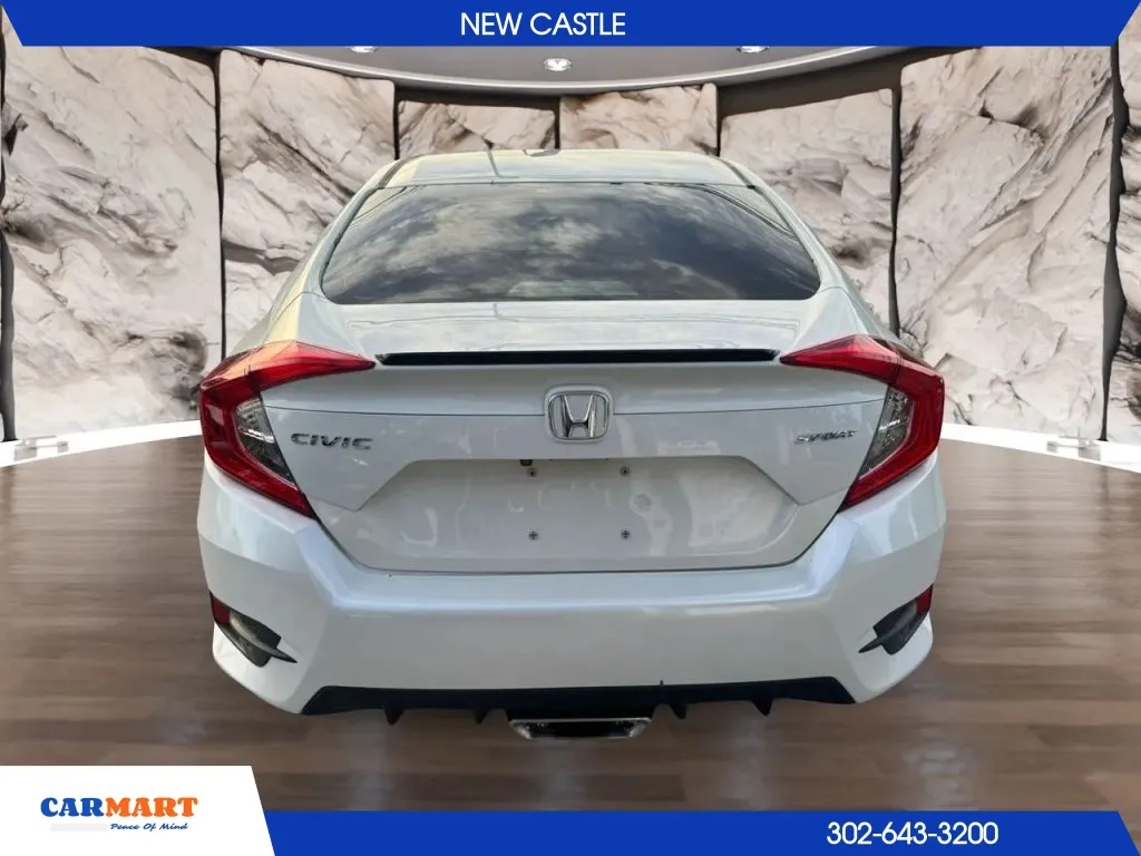 Honda Civic photo 4