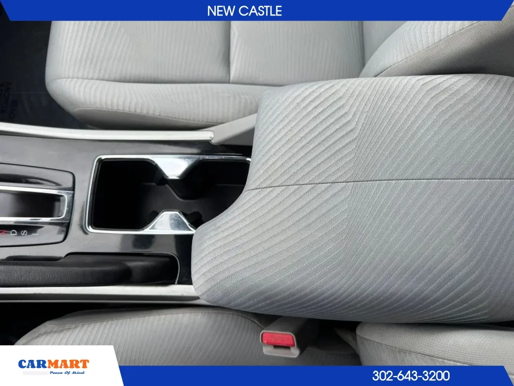 Honda Accord photo 16