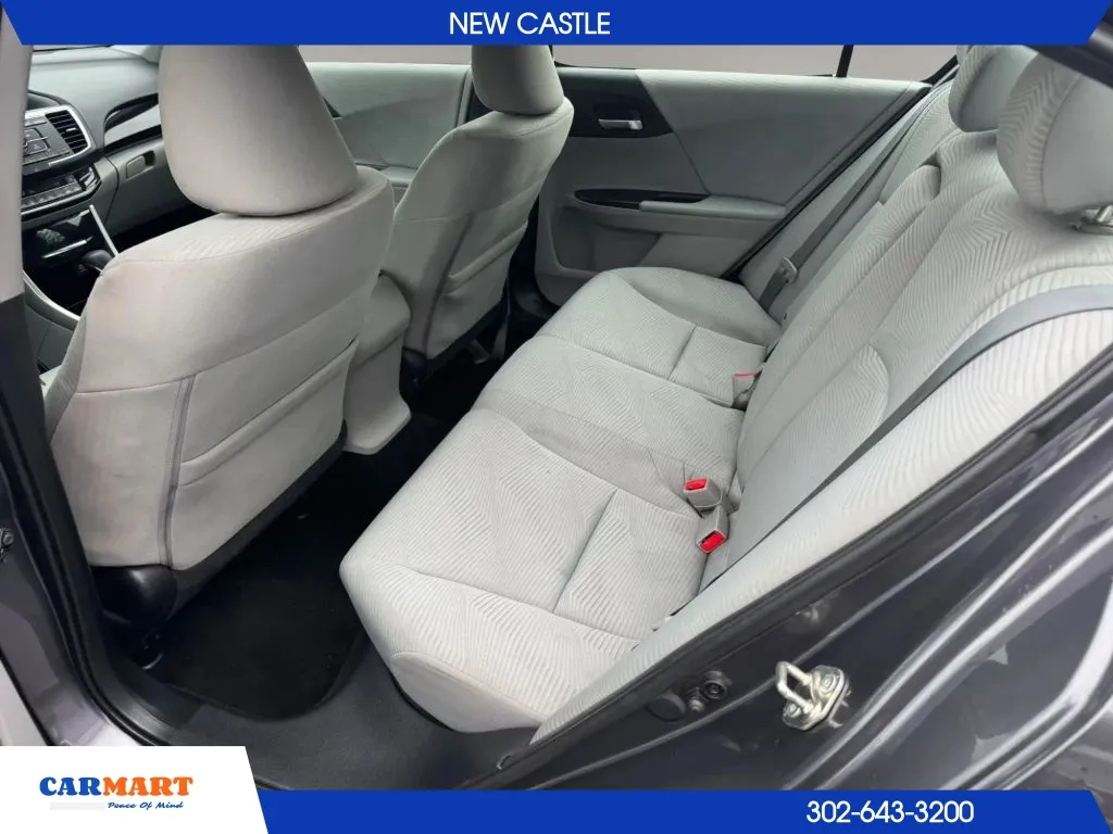 Honda Accord photo 25