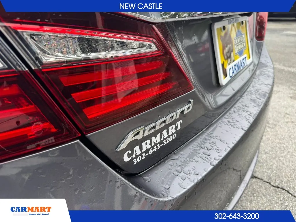 Honda Accord photo 29