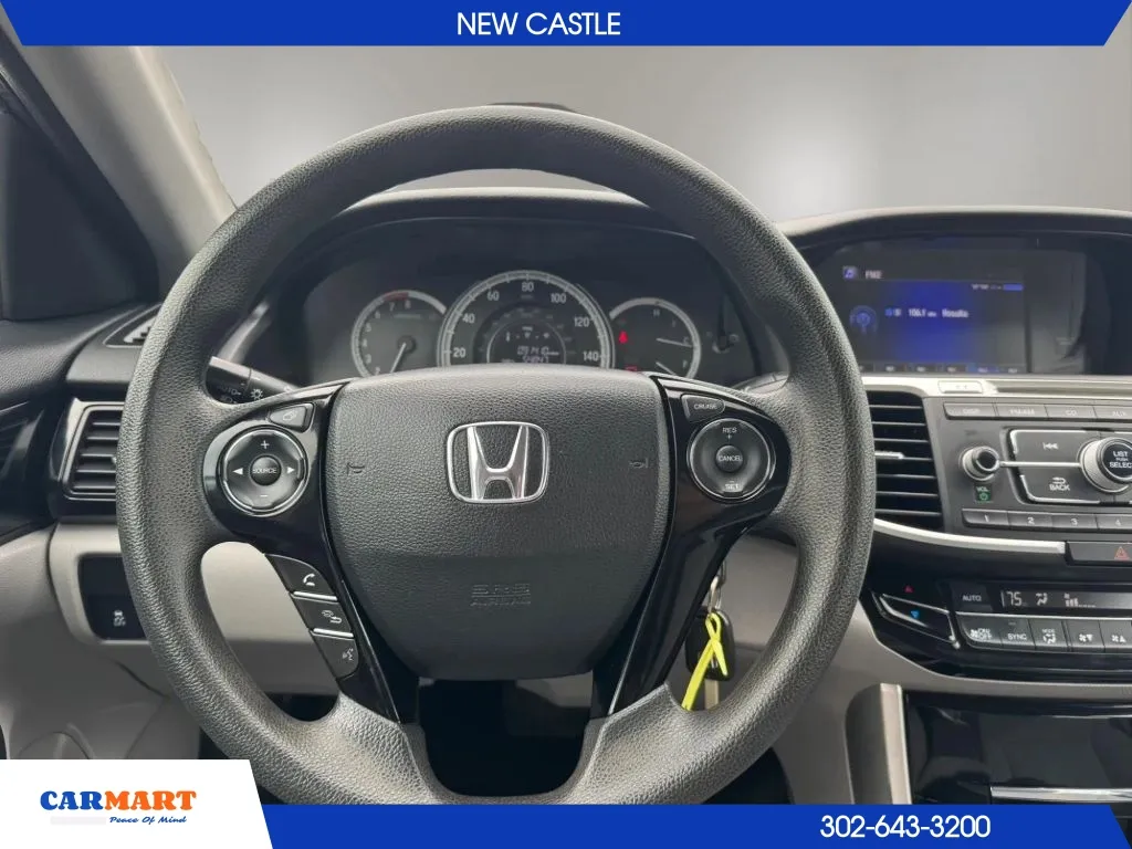 Honda Accord photo 9