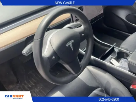 More photos of 2020 Tesla Model 3 Standard Range Plus Sedan 4D at CARMART - New Castle, DE