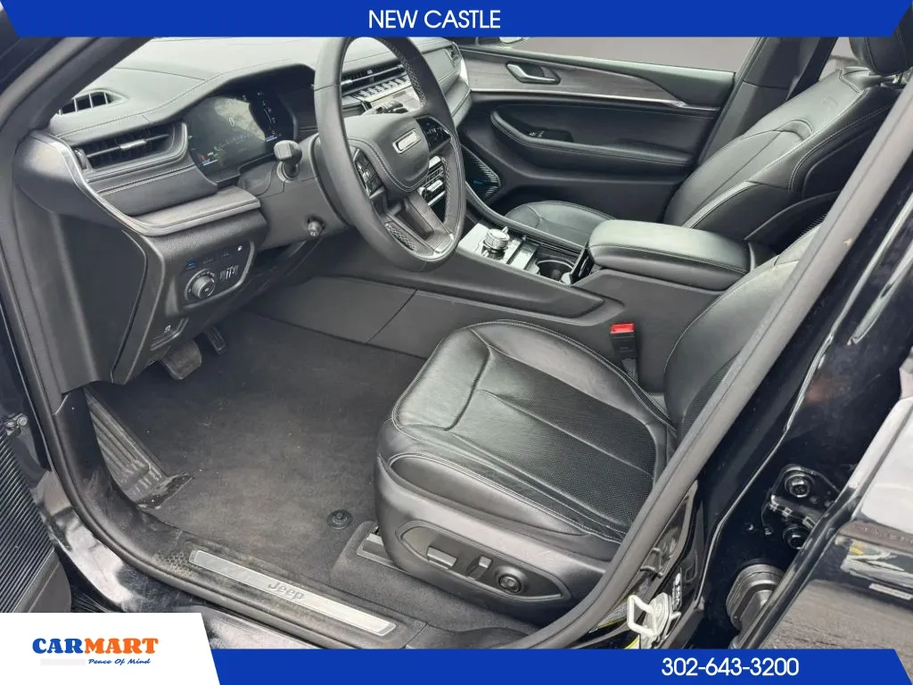 Jeep Grand Cherokee photo 26