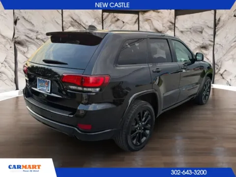 More photos of 2018 Jeep Grand Cherokee Altitude Sport Utility 4D at CARMART - New Castle, DE