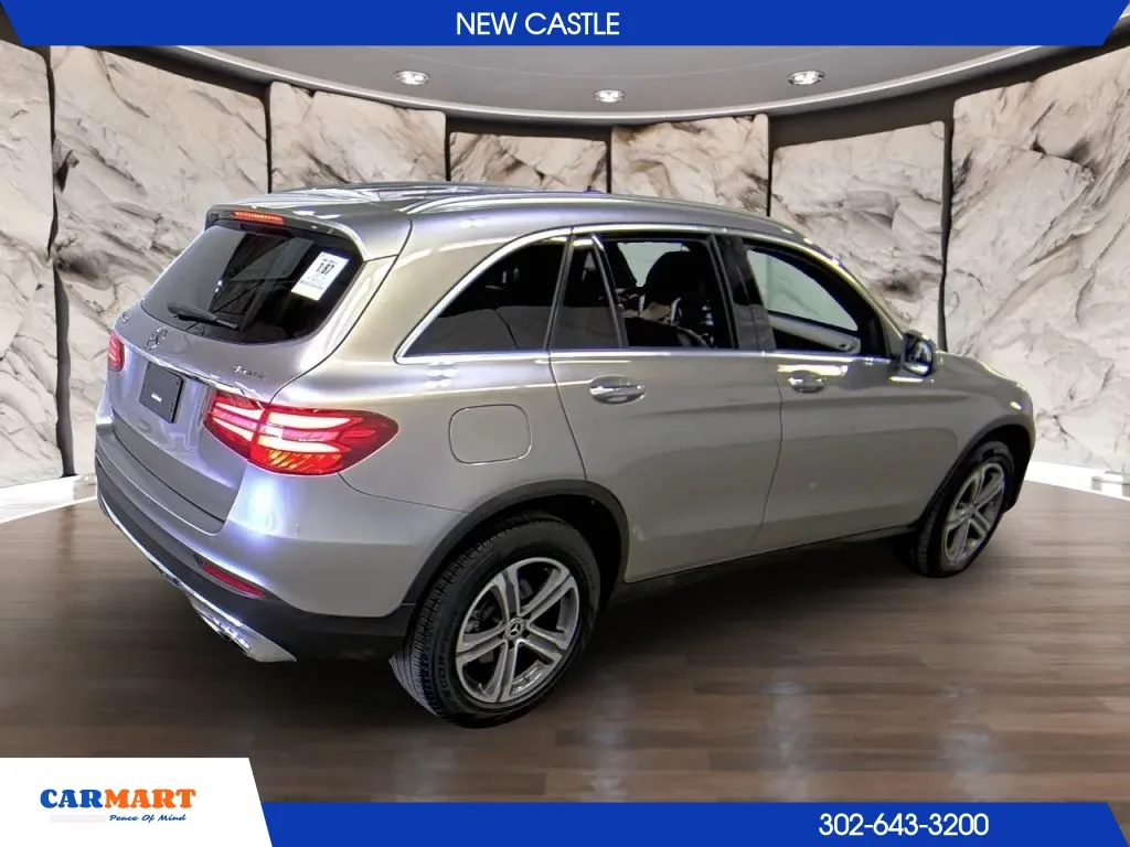 Mercedes-Benz GLC photo 2