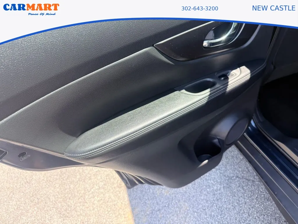 Nissan Rogue photo 19