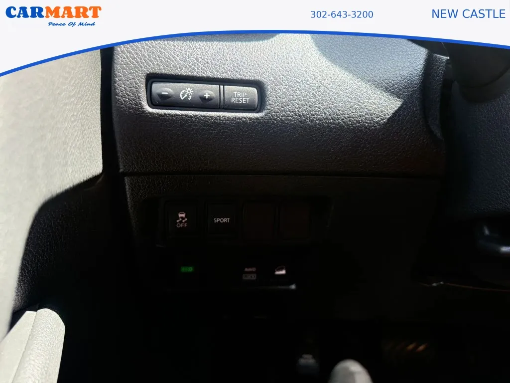 Nissan Rogue photo 30