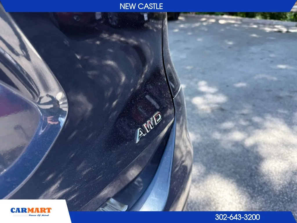 Nissan Rogue photo 8