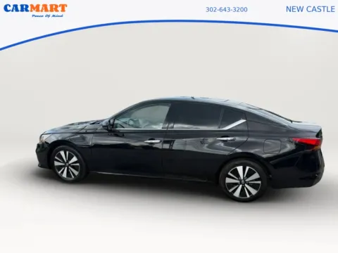 Another view of 2019 Nissan Altima 2.5 SL Sedan 4D for sale in New Castle, DE at CARMART - New Castle
