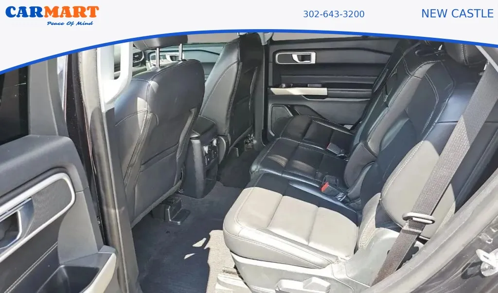 Ford Explorer photo 4