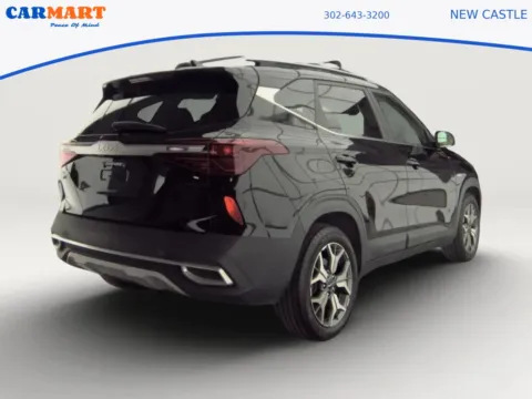 Photos of 2022 Kia Seltos EX Sport Utility 4D for sale in New Castle, DE at CARMART - New Castle