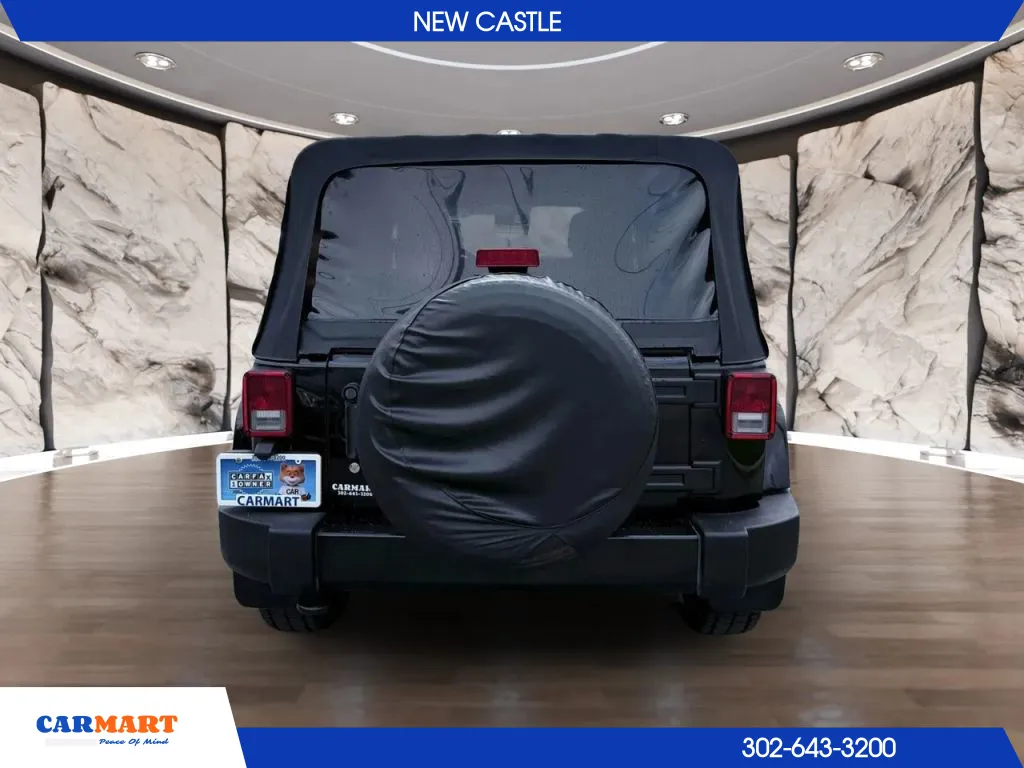 2017 Jeep Wrangler Unlimited Sahara Sport photo 3