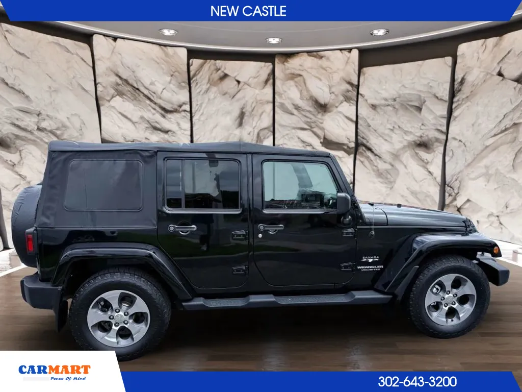 2017 Jeep Wrangler Unlimited Sahara Sport photo 4