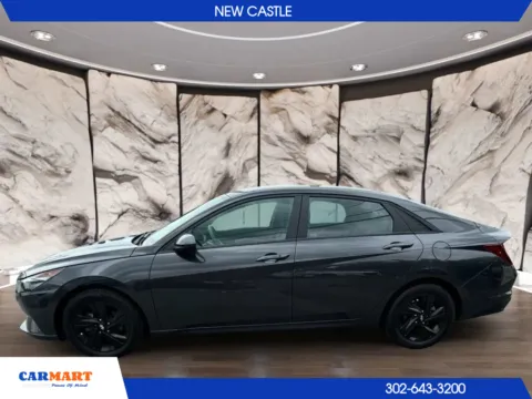 More photos of 2022 Hyundai Elantra SEL Sedan 4D at CARMART - New Castle, DE