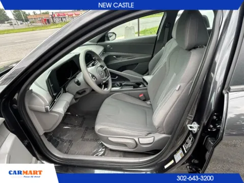 More photos of 2022 Hyundai Elantra SEL Sedan 4D at CARMART - New Castle, DE