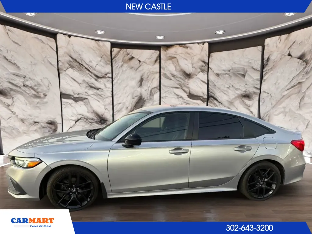 2022 Honda Civic Sport photo 2