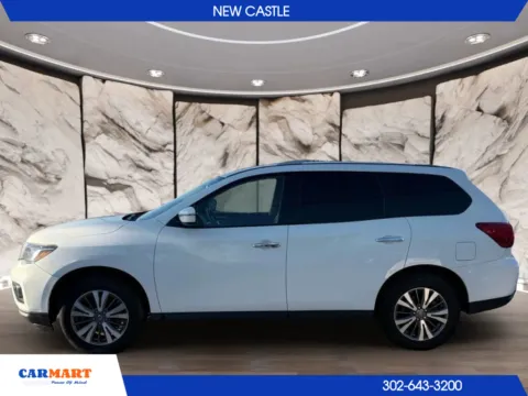 More photos of 2019 Nissan Pathfinder S Sport Utility 4D at CARMART - New Castle, DE