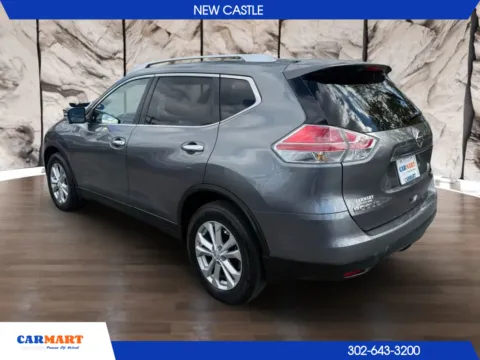 More photos of 2015 Nissan Rogue SV Sport Utility 4D at CARMART - New Castle, DE