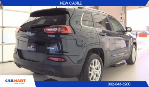 Photos of 2016 Jeep Cherokee Latitude Sport Utility 4D for sale in New Castle, DE at CARMART - New Castle