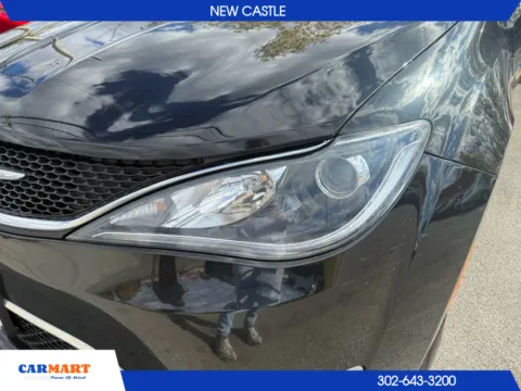 More photos of 2018 Chrysler Pacifica Touring L Minivan 4D at CARMART - New Castle, DE