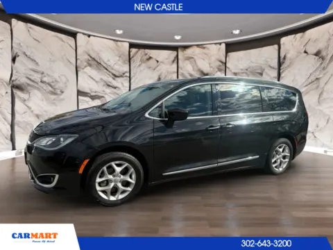 More photos of 2018 Chrysler Pacifica Touring L Minivan 4D at CARMART - New Castle, DE