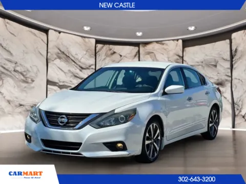 White 2017 Nissan Altima 2.5 SR Sedan 4D for sale in New Castle, DE