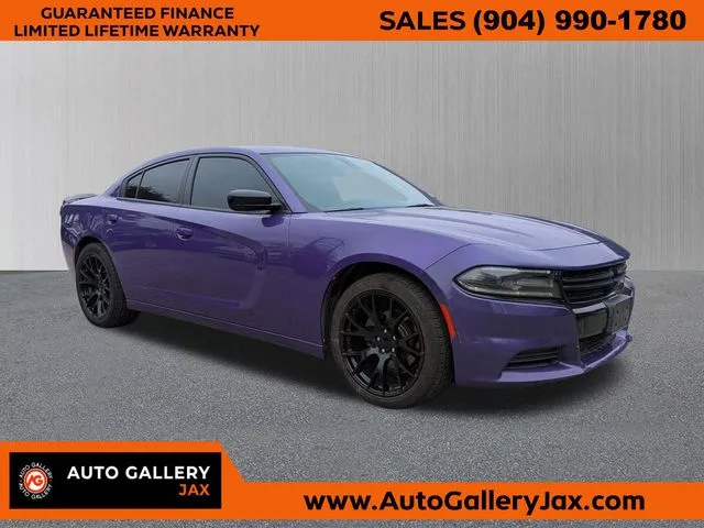 2019 Dodge Charger SXT's photo