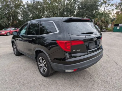 More photos of 2018 Honda Pilot EX-L at Auto Gallery Jacksonville, FL