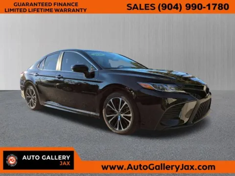 Black 2020 Toyota Camry SE for sale in Jacksonville, FL
