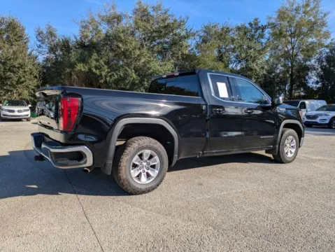 More photos of 2019 GMC Sierra 1500 SLE at Auto Gallery Jacksonville, FL