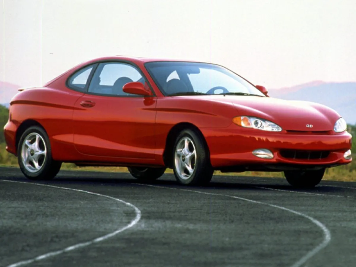 1999 Hyundai Tiburon FX's photo