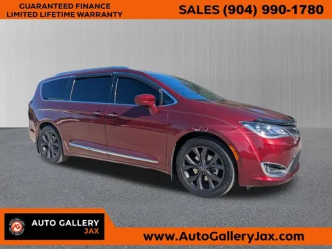Unknown 2019 Chrysler Pacifica Limited for sale in Jacksonville, FL