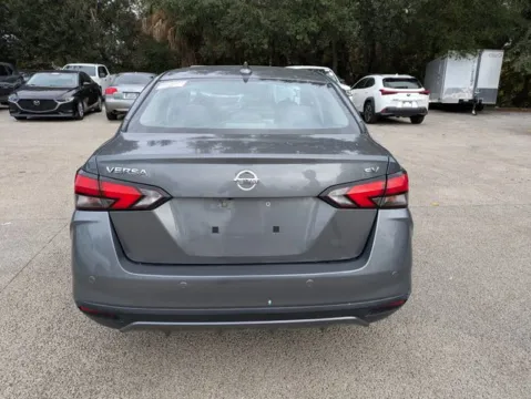 More photos of 2021 Nissan Versa 1.6 SV at Auto Gallery Jacksonville, FL