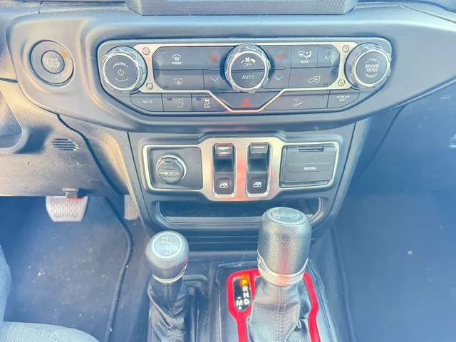 2019 Jeep Wrangler Sport S - Photo 20
