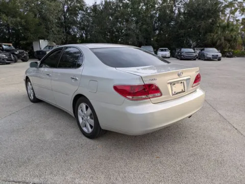 More photos of 2005 Lexus ES 330 at Auto Gallery Jacksonville, FL