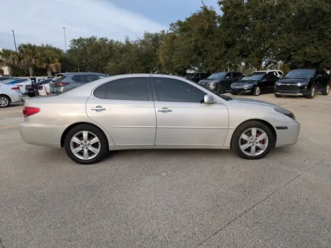 Photos of 2005 Lexus ES 330 for sale in Jacksonville, FL at Auto Gallery Jacksonville