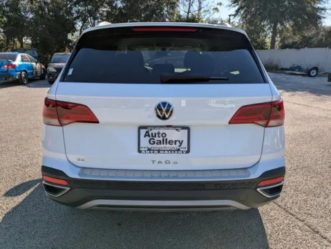 More photos of 2022 Volkswagen Taos 1.5T SE at Auto Gallery Jacksonville, FL
