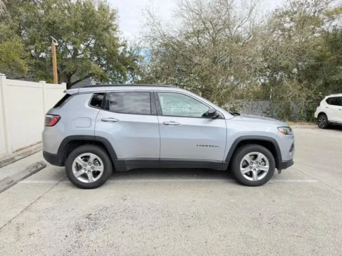More photos of 2024 Jeep Compass Latitude at Auto Gallery Jacksonville, FL