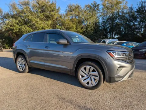 Photos of 2021 Volkswagen Atlas Cross Sport 2.0T SE w/Technology for sale in Jacksonville, FL at Auto Gallery Jacksonville